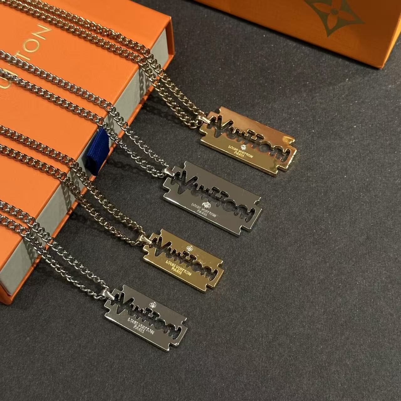 Blade necklace — view 1