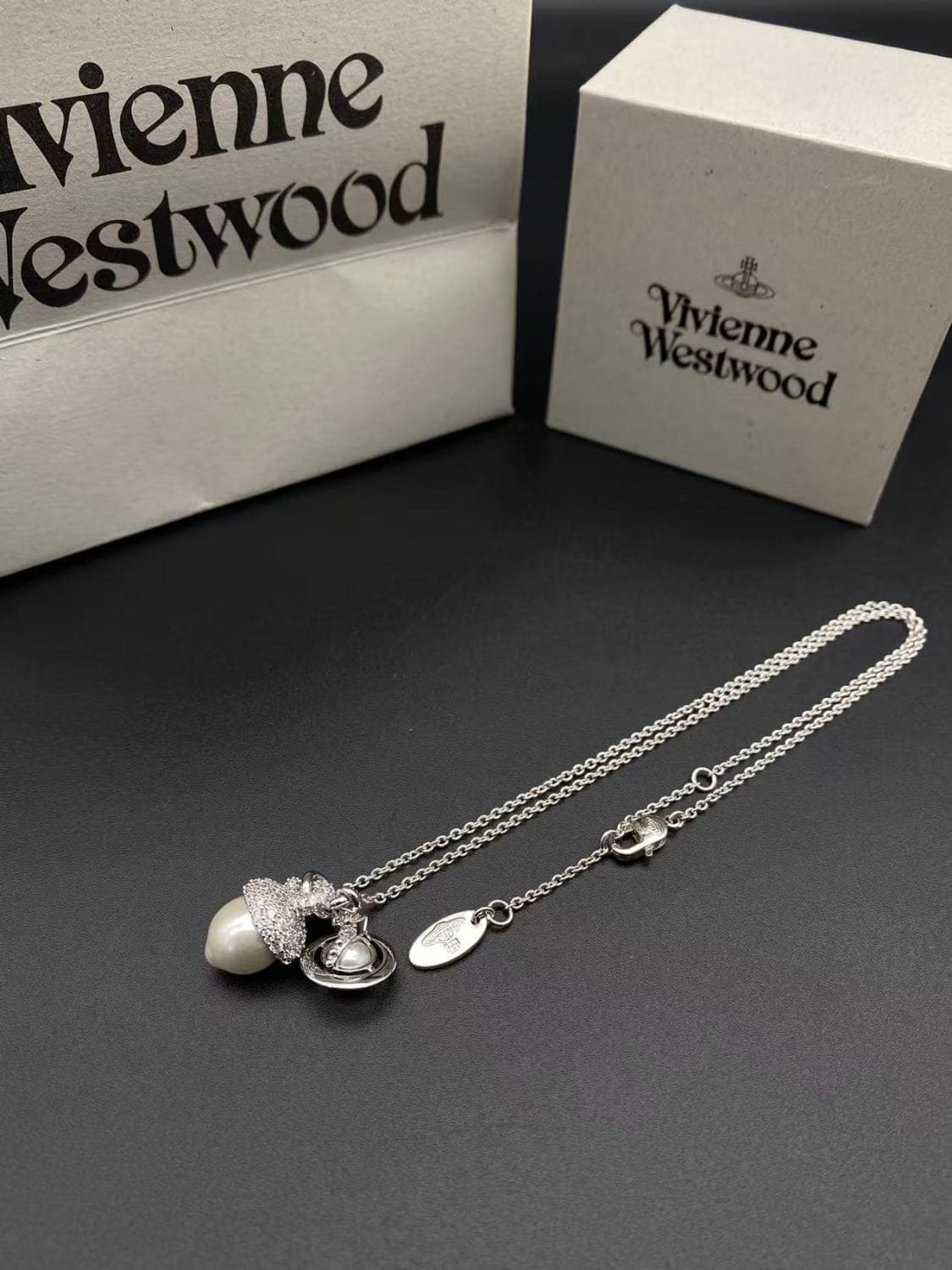 Hazelnut necklace — view 1
