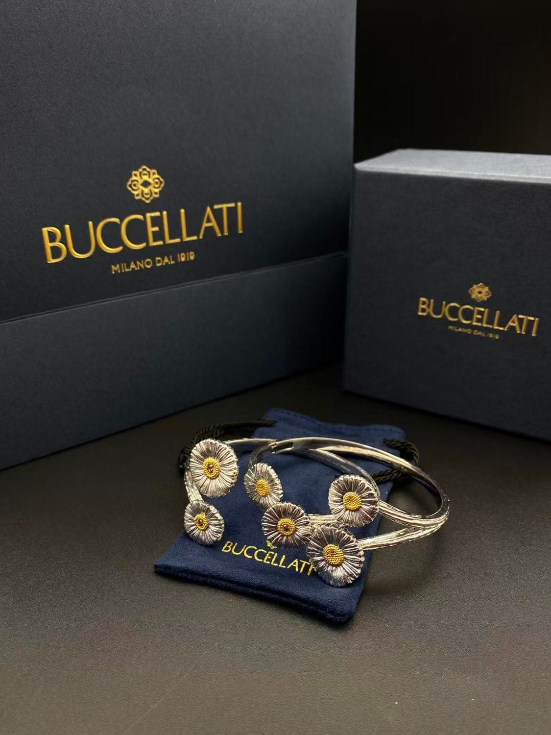 Three flower bracelet — view 1