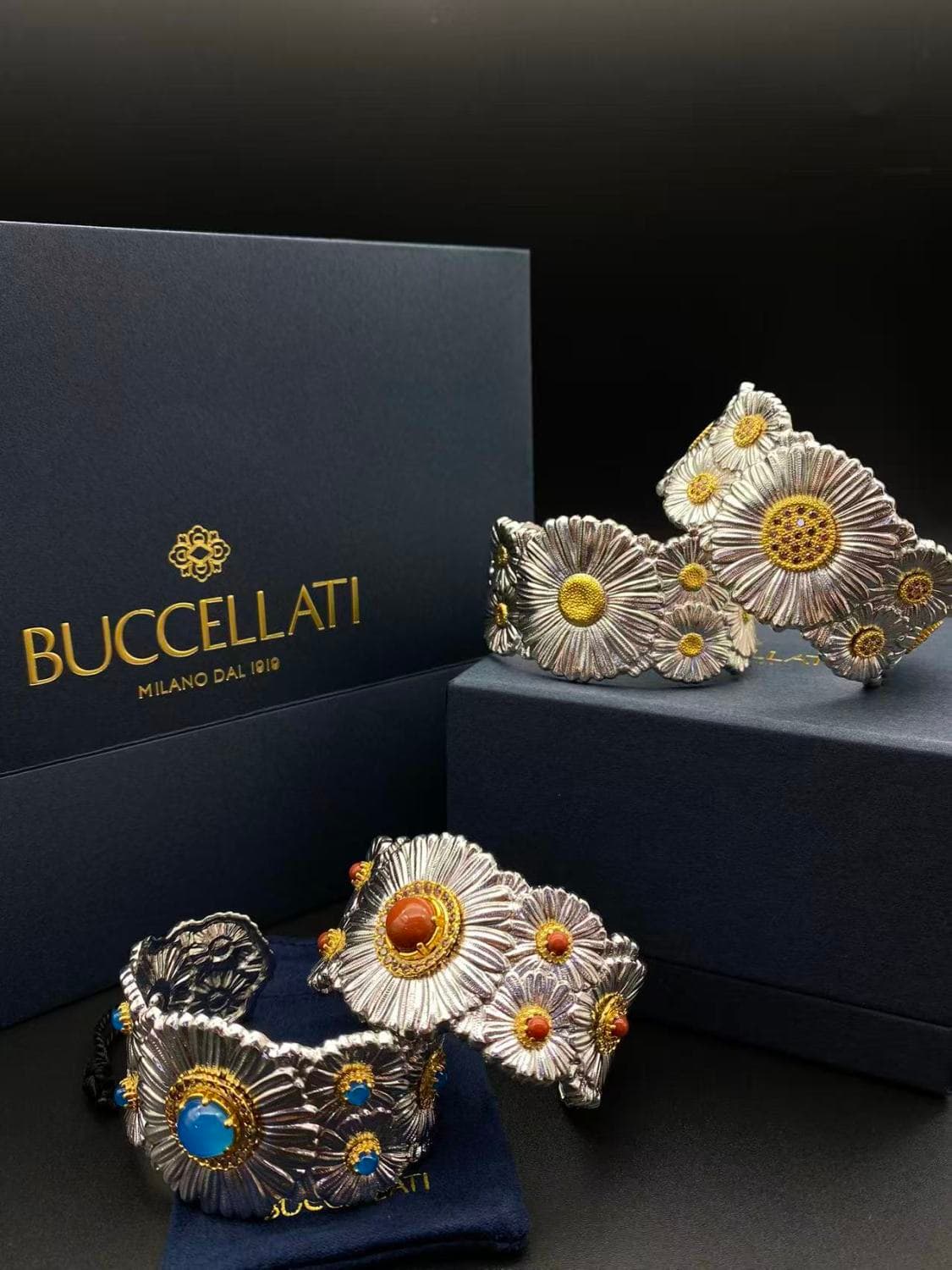 Wide daisy bracelet — view 1